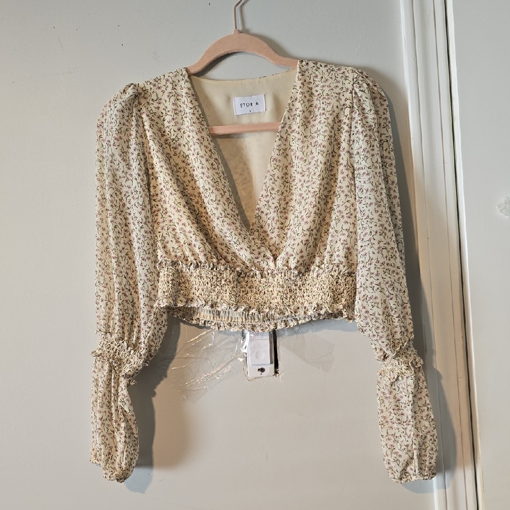 Storia Cream Long Sleeve Crop Blouse size S - Picture 2 of 7